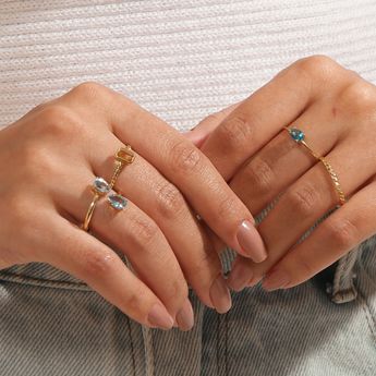 anel-urban-gotas-de-ouro-amarelo-18k-com-topazios-azuis-joias-brasil