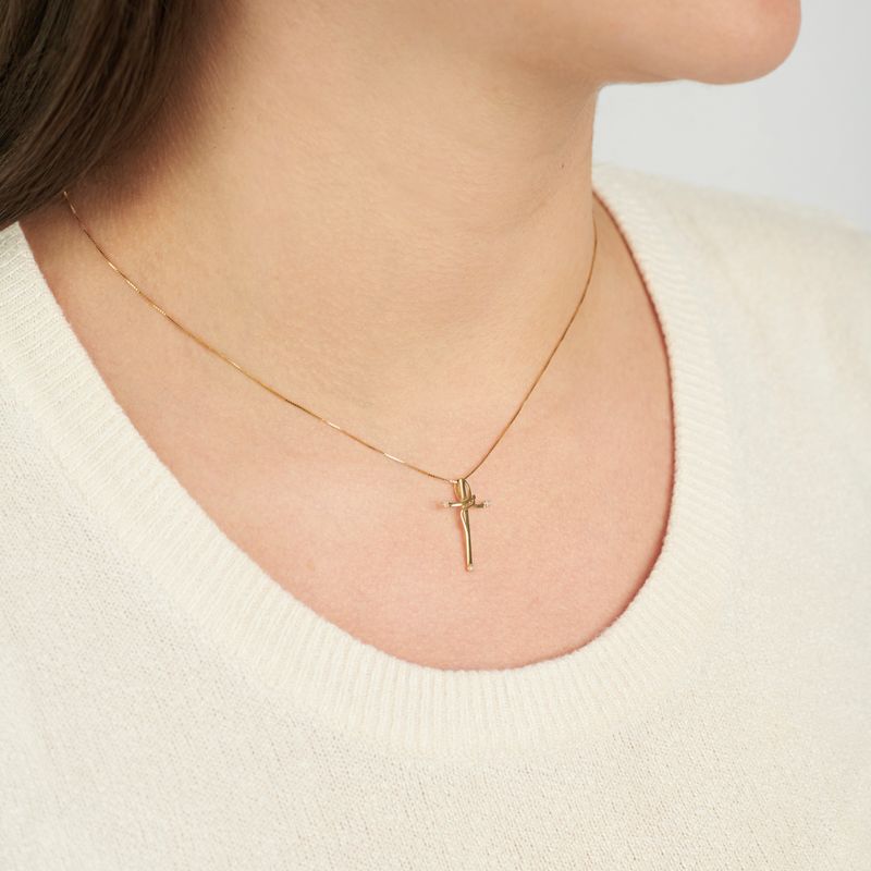 pingente-fe-de-ouro-18k-com-diamantes