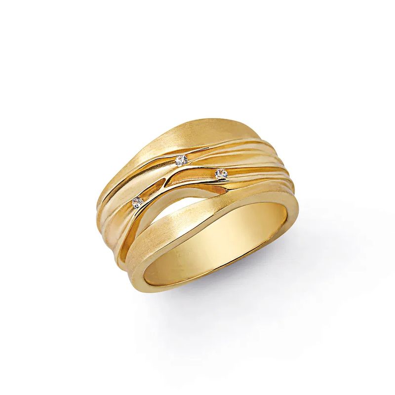 anel-sand-de-ouro-amarelo-18k-com-diamantes