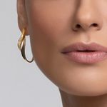 brincos-de-argola-sand-g-de-ouro-amarelo-18k-com-diamantes-03