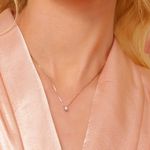 colar-ponto-de-luz-de-ouro-branco-18k-com-diamante