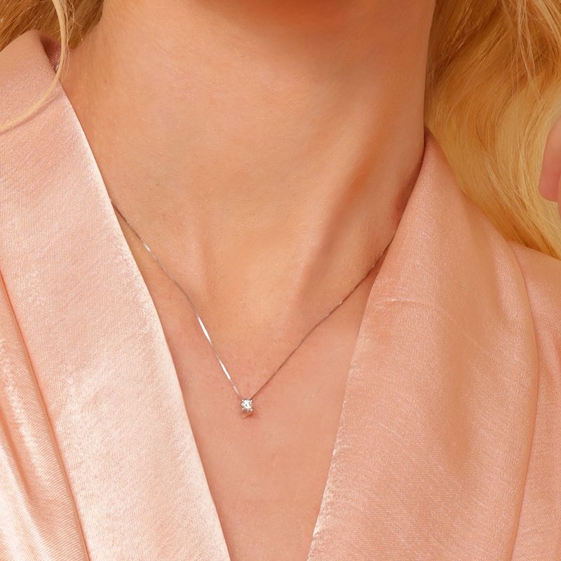 colar-ponto-de-luz-de-ouro-branco-18k-com-diamante