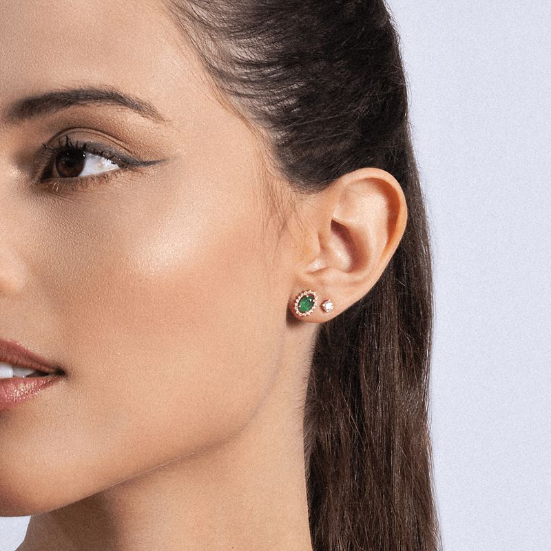 brincos-princesa-oval-m-de-ouro-branco-18k-com-esmeraldas-e-diamantes_02