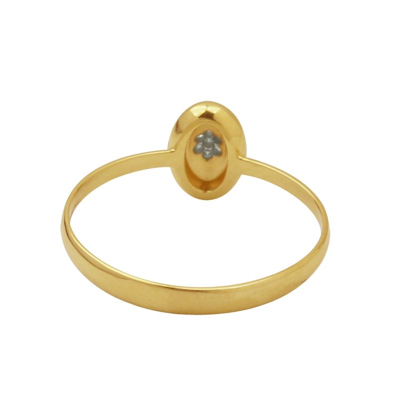 anel-oval-mini-de-ouro-amarelo-18k-com-diamantes-03