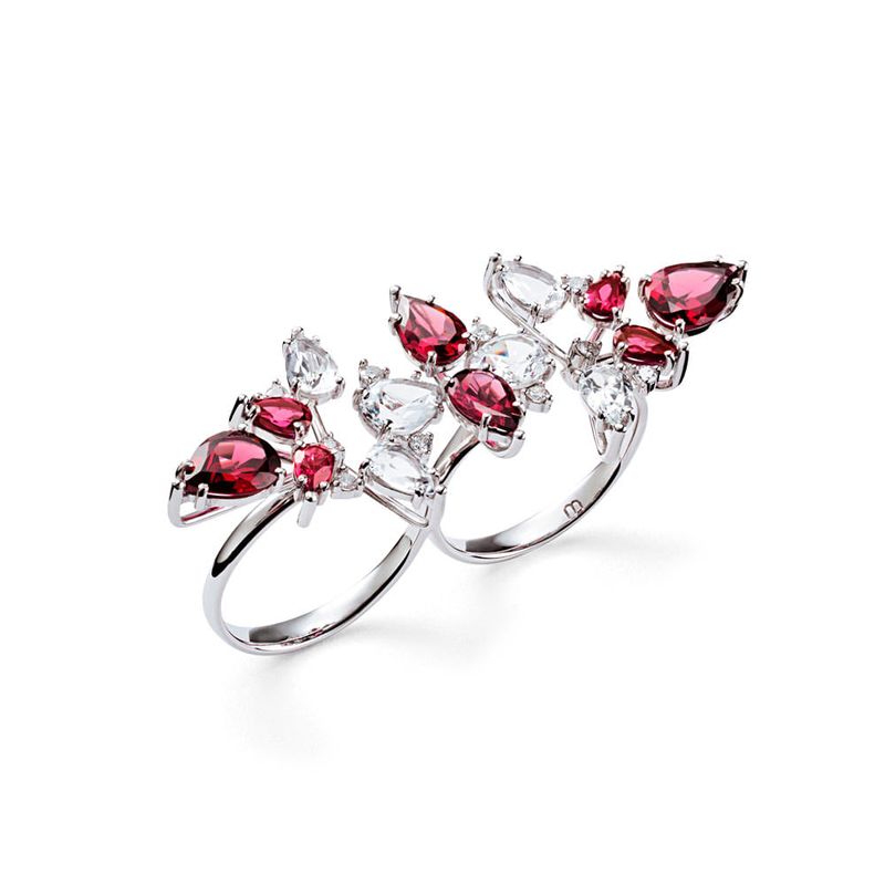 anel_duplo_celebre_ouro_18k_com_rodolitas_topazios_brancos_e_diamantes
