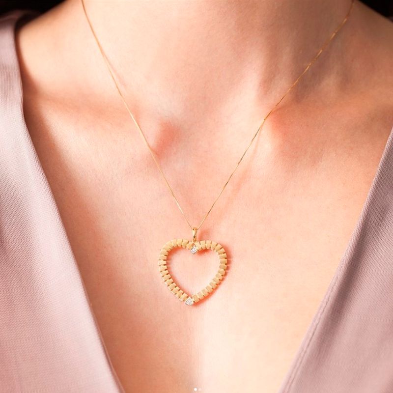 pingente-allegro-coracao-g-de-ouro-18k-com-diamante