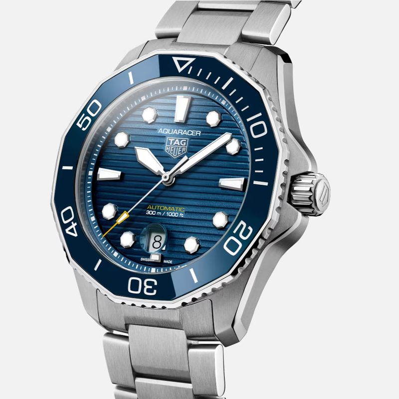 Rel gio TAG Heuer Aquaracer Professional 300 43 mm