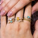 9812360-anel-colecionavel-em-ouro-18k-com-detalhe-de-rodio-diamantes-e-citrino-retangular-uso