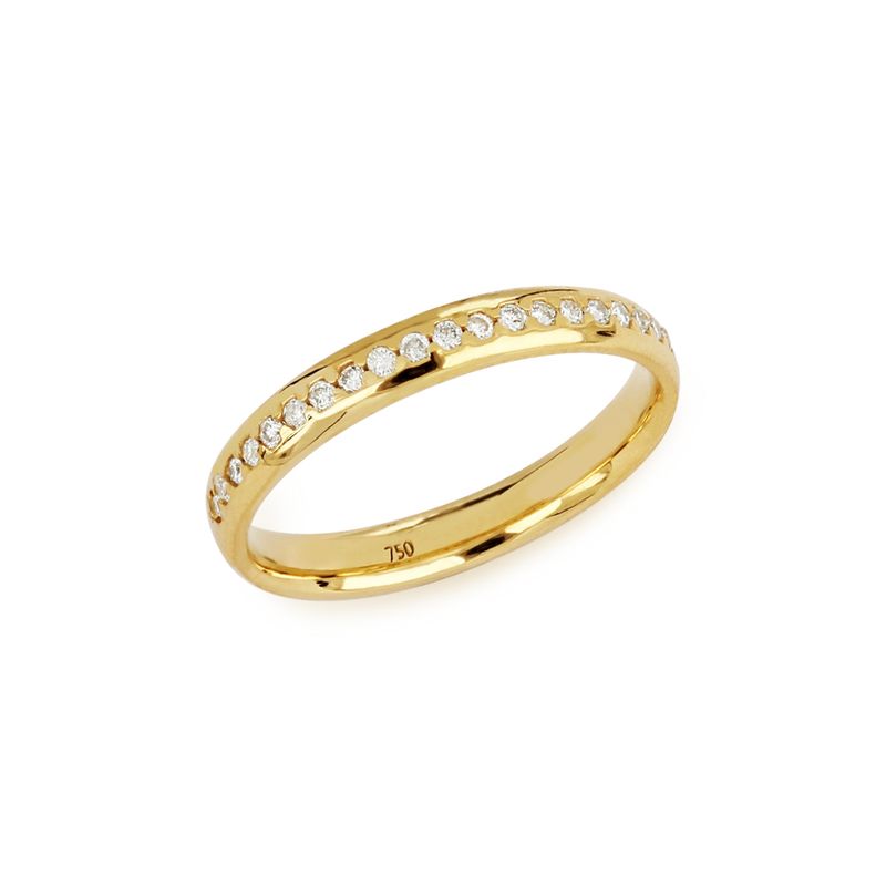 9619420a_alianca_premium_ouro_amarelo_18k_meia_cravejada_de_diamantes